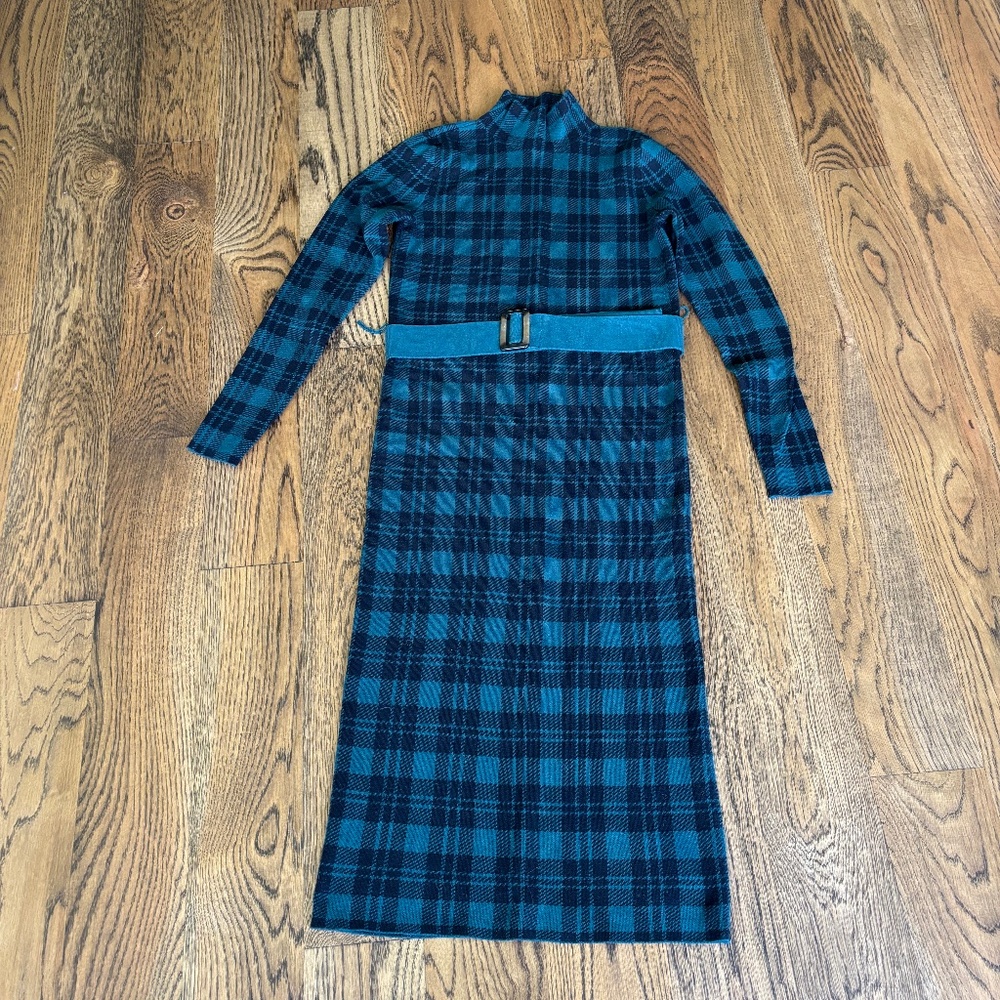 Beautiful Ann Taylor sweater dress